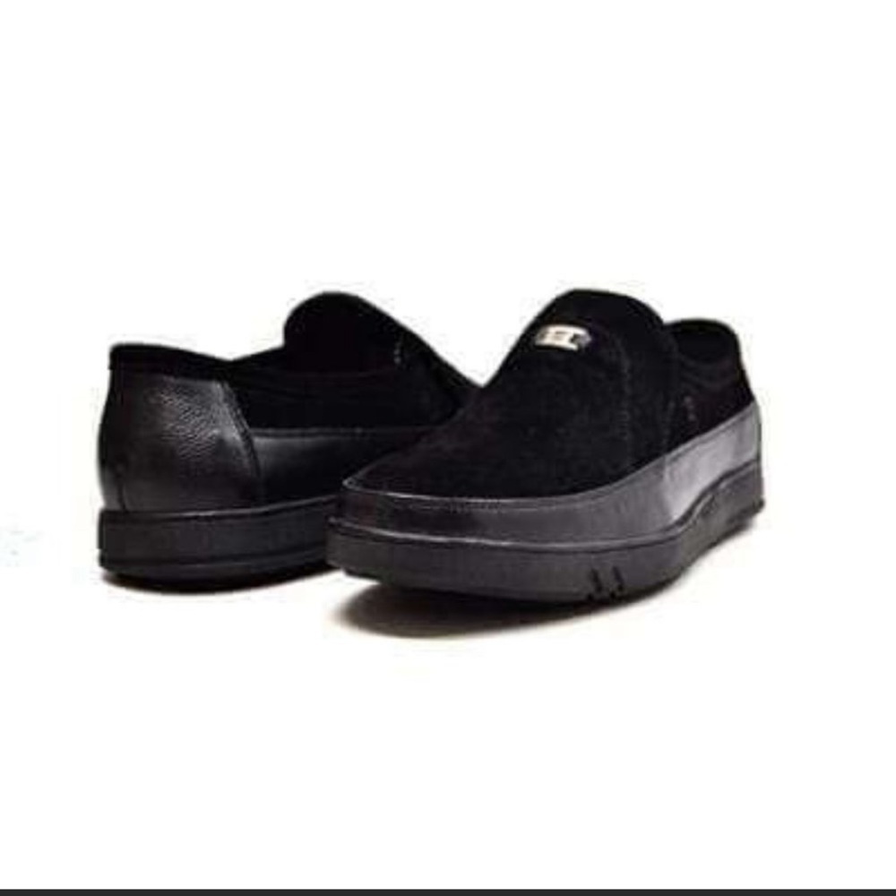 British Walkers Canterbury Men's Black Leather and Suede Slip on